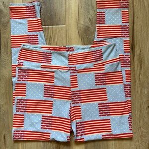 🇺🇸 LuLaRoe Red, White, and Blue Striped Leggings